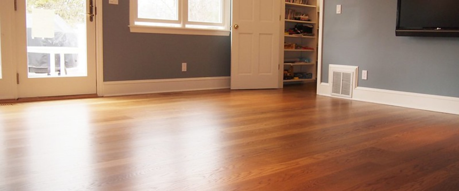 How Can An Apartment Rental Agency In Gainesville, GA, Help You Find An Apartment With Hardwood Flooring